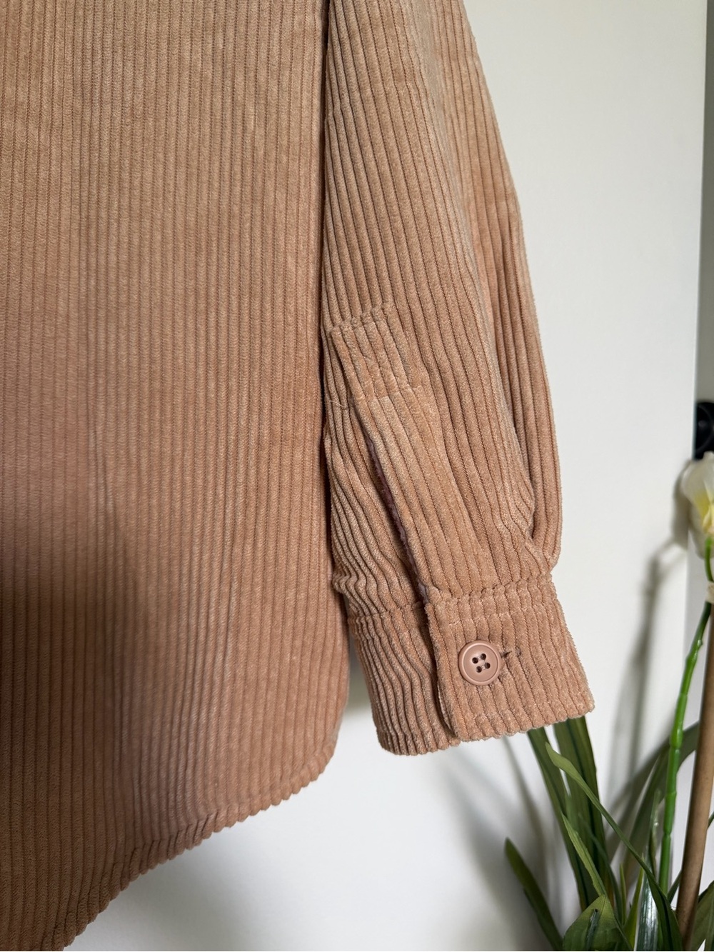 Corduroy Button-Front Reversible Shacket in Tan NWT - Picture 5 of 10